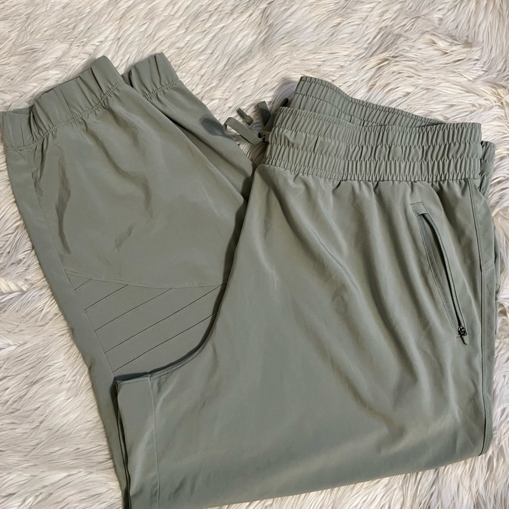 Womens all in motion joggers